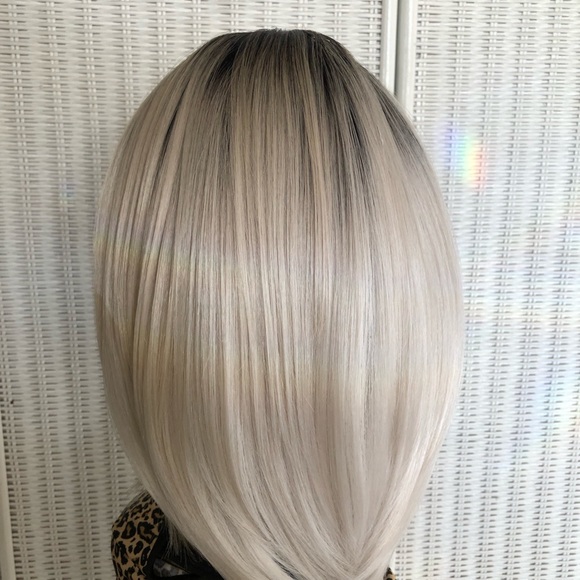 White Bob - Picture 3 of 7